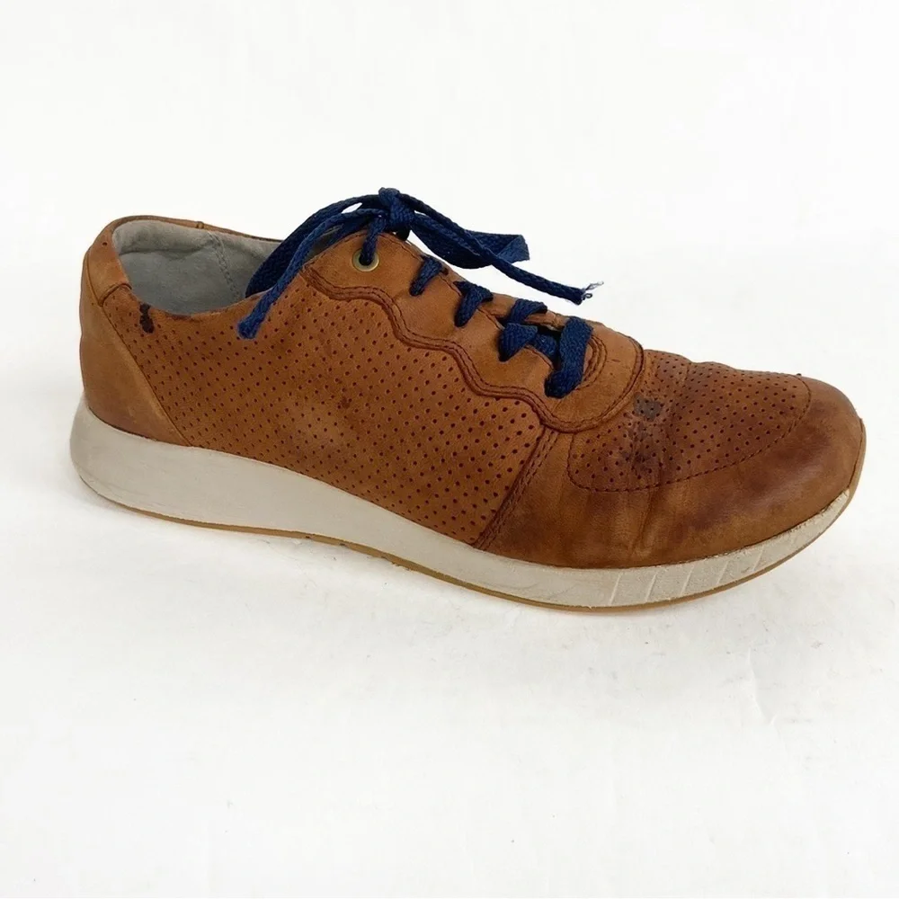 Dansko Christina Leather Nubuck Lace Up Sneaker